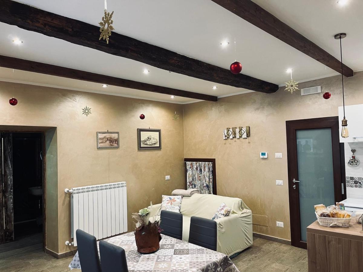 Casa Vacanze La Ripa Sutri Exteriör bild