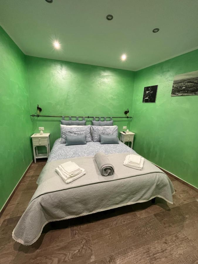 Casa Vacanze La Ripa Sutri Exteriör bild